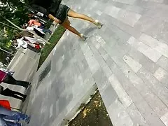 madura도 데 체 en minifalda ii