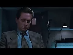 샤론 스톤-원초적 본능 (upskirt)