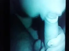 섹시 아내를 빨아 내는데 꼭지에서 밤 비전