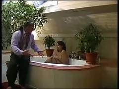 시대 미 오 신부님입니다. 제 5 부