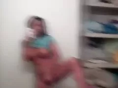 단단한 바디 아시아 Masturbates 에서 서울