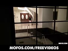 아름 다운 큰 장난감 폭탄 미아 malkova 깊은 그녀의 남자