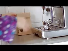 카밀 크림슨 아침 나무 경험을 제공