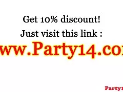 진짜 파티에서 공개 doggystyle 즐기는 유럽