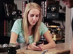 놀라운 베이브는 새 엄마를 원치 않는