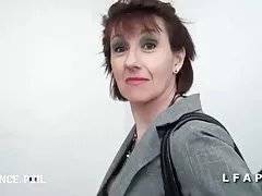 Pushkin 의 하드 pour CET 성숙한 부르주아 목욕 마 Noir