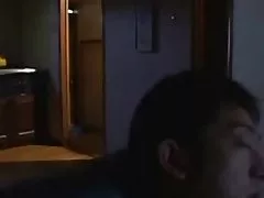 아내 Fucks 에는 주방지 않고 말하고 그녀의 남편