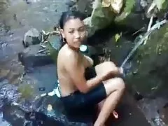 인도 말레이어욕에서 강