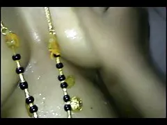 인도 세상은 달라진 것 없이 여전히 돌아 1029