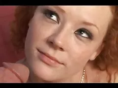 Redhead 녀는 잔인 항문 타격