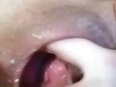 My slave 극을 가진 그녀의 큰 풀 벌어진 음부