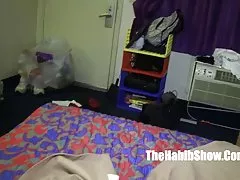 섹시한중년여성 ebony 머리는 의사 견과 근거한 날름 날름 후드카의 귀영나팔 2