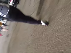 더 브릿 엉덩이 걷기