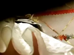 그녀의 치마를 보고 결정