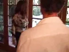 Horny redhead 성숙을 가져옵 열심히 두드